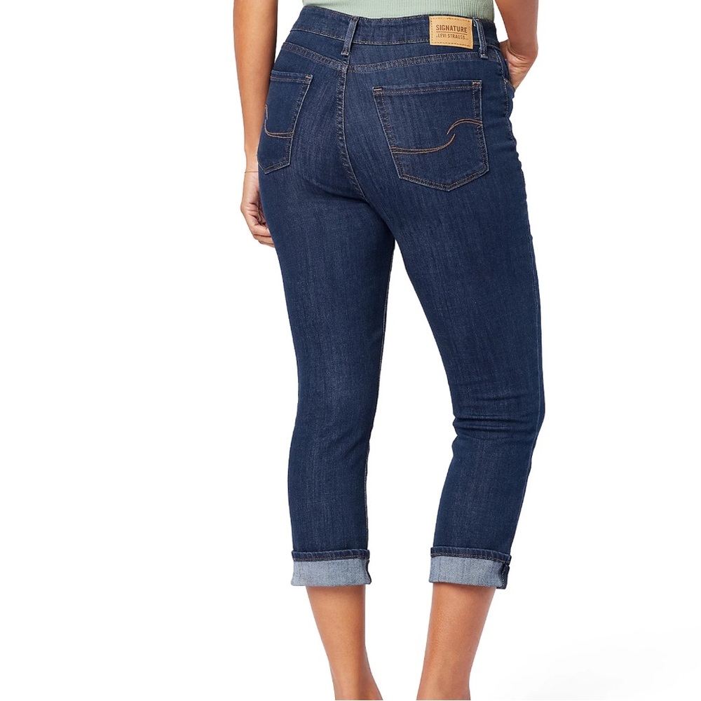 Levi Strauss Signature Women's Mid Rise Capri Jeans Size 12 - Picture 3 of 12